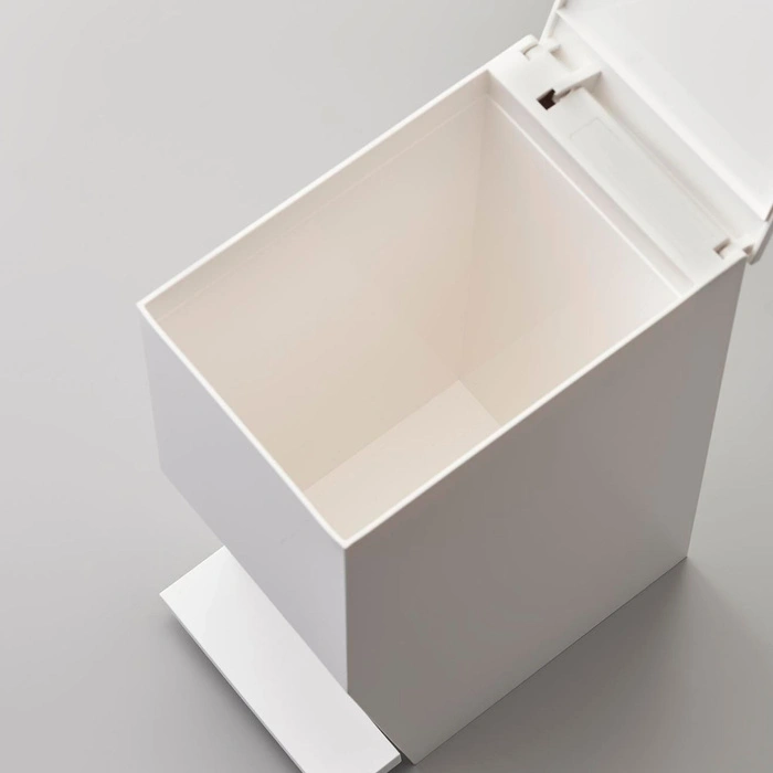 Kosz na śmieci Yamazaki Sanitary Step Trash Can biały 4L