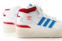 Buty damskie Adidas Forum Bonega 2B skórzane wysokie biało niebieskie 