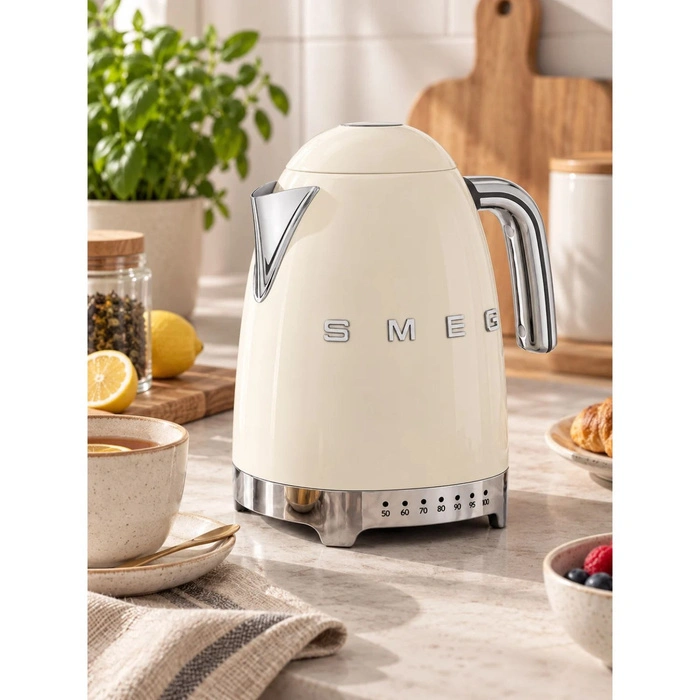 Czajnik elektryczny Smeg Retro 50’s KLF04CREU 1,7 L kremowy używany