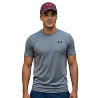 Czapka z daszkiem Under Armour Blitzing 3.0 bordowa